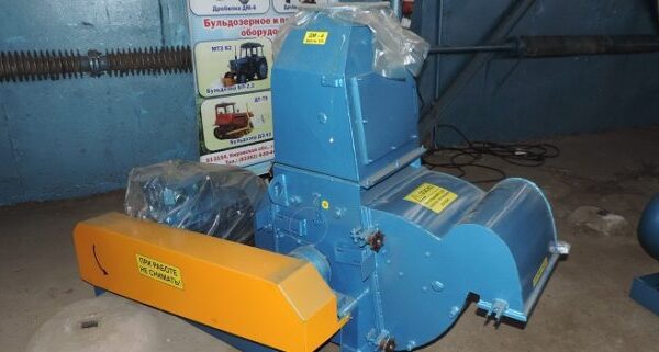 Дробилка зерна ДМ-4